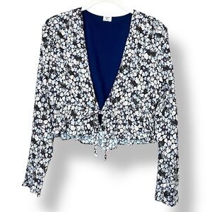 Aritzia Sunday Best‎ Kimberly Blouse Medium floral cropped ruffle tie front boho